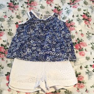 Gap kids blue floral blouse w/white eyelet short☀️